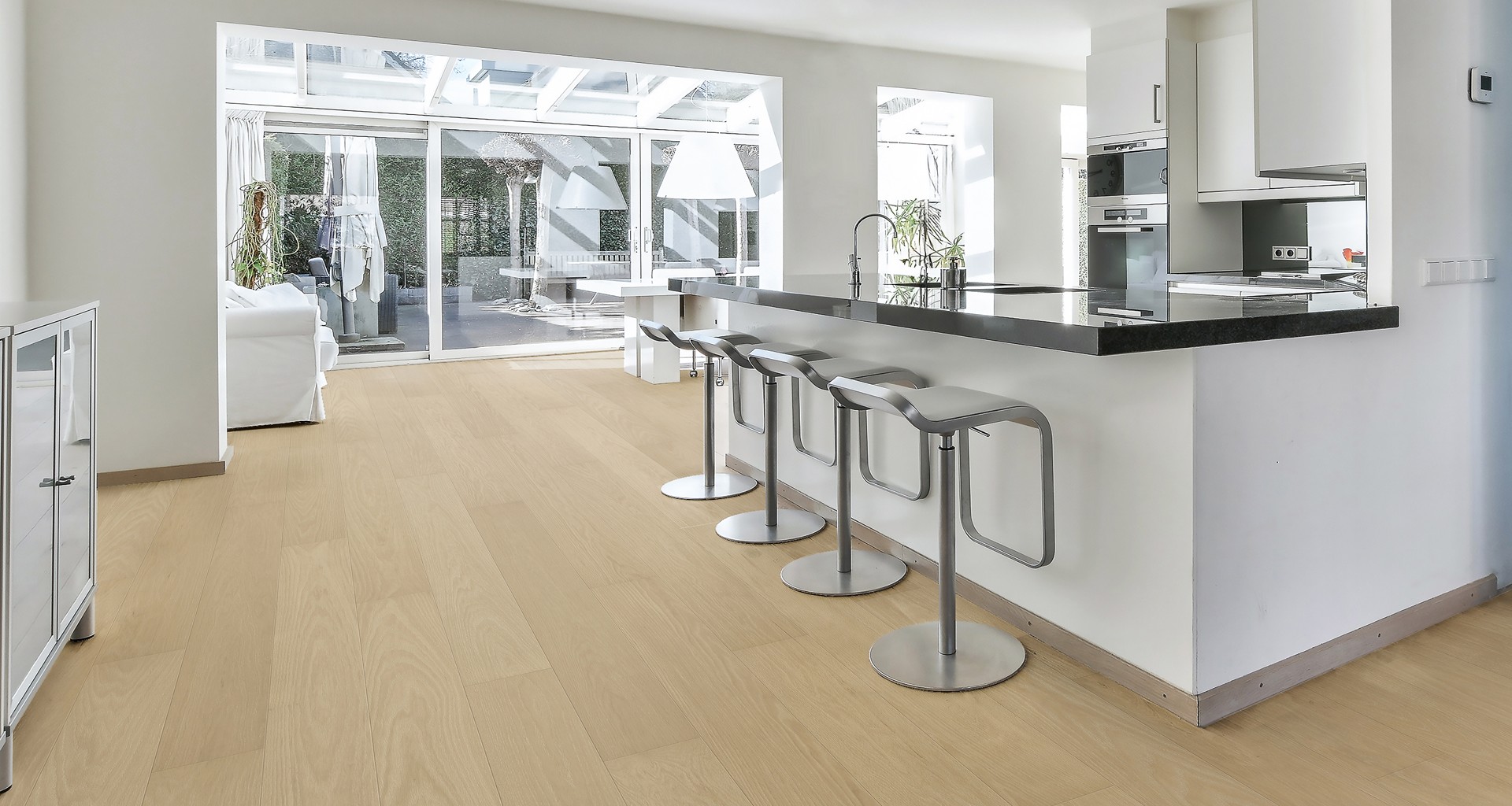 Reverie Moda Room Scene Image 2